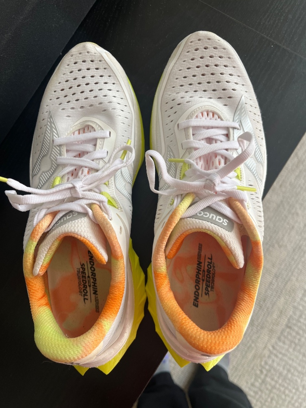 Saucony Women's Endorphin Speed 4 Size 8 - Picture 5 of 7